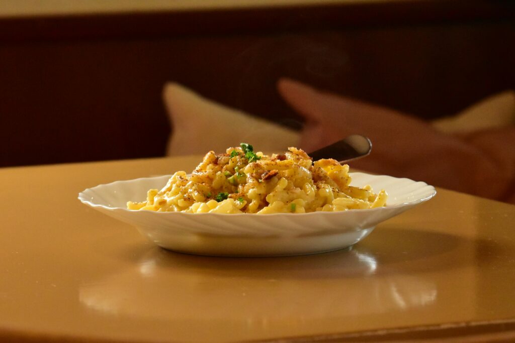 mac and cheese in a white plate